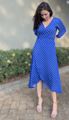 Vestido Envelope 100% Viscose - Poá Azul e Branco