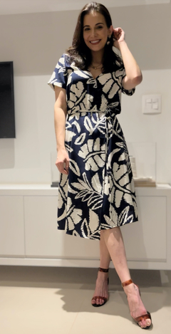 Imagem do Vestido Envelope 100% Viscose - Floral Marinho