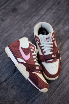 NIKE AIR TRAINER 1 SP VALENTINES DAY