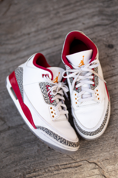 JORDAN 3 RETRO CARDINAL RED