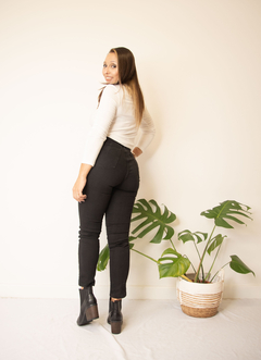 Jeans Barcelona Negro Tachas - tienda online