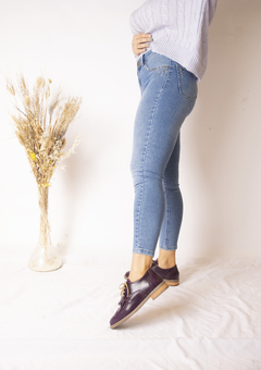 Jeans Detroit Celeste - comprar online