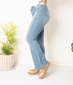 Jeans Cairo celeste - comprar online