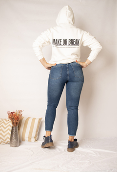 Buzo Make Or Break Blanco - comprar online