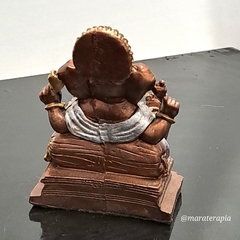 Ganesha sentado dourado MOD 02 resina 13cm resina com adorno - Maraterapia presentes wicca I budismo I umbanda I católico I decoração I antiguidades I animais