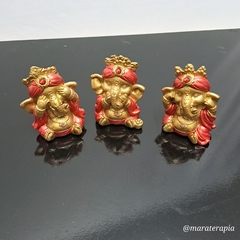 Trio de Ganesha Mini Cega Surda Muda M0D 03 6cm em gesso com adorno