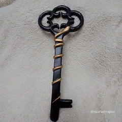 Chave Da Deusa Hécate Com Cobra I wicca G03 42 cm em gesso artesanal