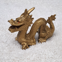 Dragão Chinês Dourado M01 14 cm em resina artesanal