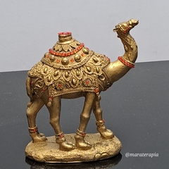 Escultura Camelo M02 16x13cm em resina com adornos - comprar online
