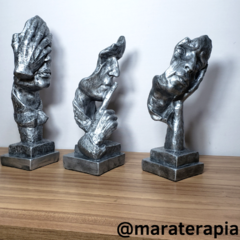 Escultura, estátua trio face abstrata rosto I metalização prata em gesso artesanal - loja online