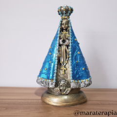 Nossa Senhora Aparecida mod 002 28cm em gesso com adorno artesanal