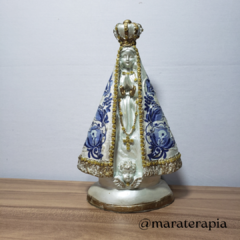 Nossa Senhora Aparecida M03 28cm em gesso com adorno artesanal