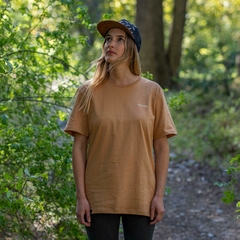 Remera Mistique · Camel MT63E 15 · Trown