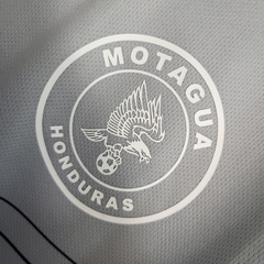 Imagem do Camisa Motagua II 23/24 - Torcedor Joma Masculina - Cinza com detalhes em preto e branco