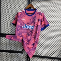 Imagem do Camisa Juventus III 22/23 - Torcedor Adidas Masculina - Rosa com detalhes em azul