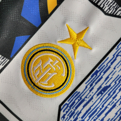 Camisa Retrô Inter de Milão II 1996/1997- Masculina Umbro - Branca - loja online