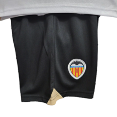 Kit Infantil Valencia Home 23/24 - Puma - Branco - Skull Sports