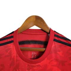 Camisa Flamengo I Retrô 2014 Torcedor Masculina - Vermelha com detalhes em preto e branco na internet