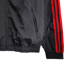 Jaqueta Corta-Vento Flamengo 23/24 Masculina Adidas - Preta com detalhes em vermelho e branco - Skull Sports