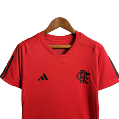 Camisa Flamengo Treino 23/24 Torcedor Adidas Masculina - Vermelha com detalhes em preto na internet