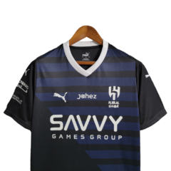 Camisa Al-Hilal III 23/24 - Torcedor Puma Masculina - Azul com detalhes em preto e branco - Skull Sports