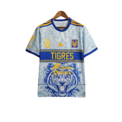 Camisa Tigres do México Edição Especial 23/24 - Torcedor Adidas Masculina - Detalhamento com tigre em azul e amarelo