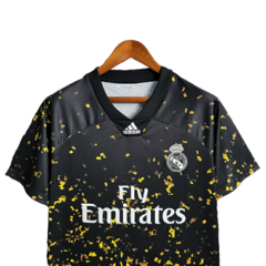 Camisa Real Madrid Edição Especial l 23/24 - Torcedor Adidas Masculina - Preta com detalhes em amarelo e branco - Skull Sports