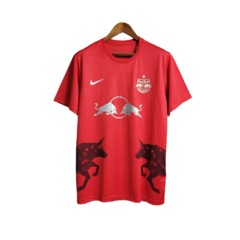 Camisa Red Bull Salzburg Edição Especial 23/24 - Torcedor Nike Masculina - Vermelha com detalhes cinza