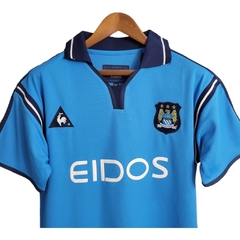 Camisa Retrô Manchester City I 01/02 - Masculina - Azul na internet