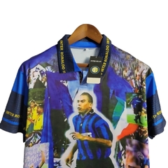 Camisa Retrô Inter de Milão Ronaldo 1997/1998 - Masculina - Azul - comprar online