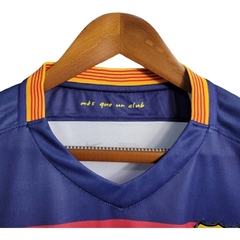 Imagem do Camisa Retrô Barcelona I 15/16 - Masculina Nike - Azul com detalhes em vermelho e amarelo