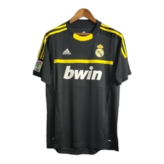 Camisa Retrô Real Madrid Goleiro 11/12 - Masculina Adidas - Preta com detalhes em amarelo