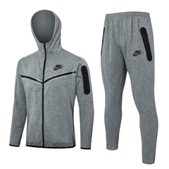 Conjunto Nike Tech Fleece Cinza