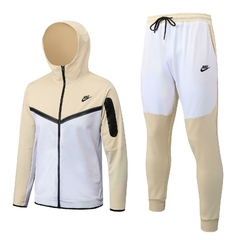 Conjunto Nike Tech Fleece Bege e Branco