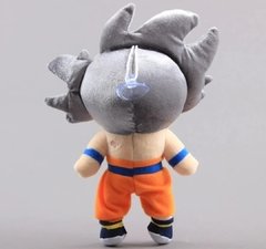 Peluche Goku Ultra Instinto - Dragon Ball Super en internet