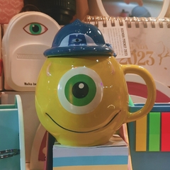 TAZA MIKE WAZOWSKI en internet