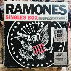 Ramones – Singles Box 10 Compactos Lacrada