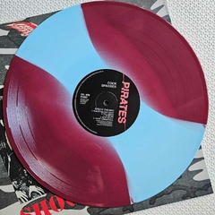 Cock Sparrer – Shock Troops Vinil Red & Blue Blend with Splatter na internet