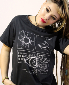 Remera ·EL SOL Y LA LUNA - comprar online