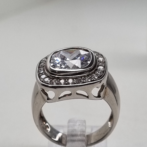 Anillo italiano con cubic cuadrado coronado 3036