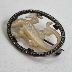 BROCHE ANTIGUO IGUANA NACAR Y MARQUESITAS EN PLATA 3958