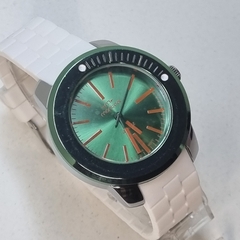 Reloj Montreal con silicona blanco y bisel verde MU462-V en internet