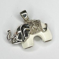 DIJE PLATA ELEFANTE INDIA CON PIEDRA COLOR MARFIL ANTIGUO