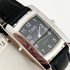 RELOJ TIME, RECTANGULAR MALLA CUERO NEGRO. SK418