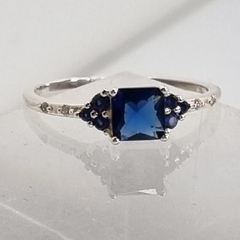 ANILLO DE PLATA CON CUBICS CENTRAL AZUL 5999