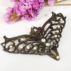 BROCHE PRENDEDOR MARIPOSA EN PELTRE Y STRASS ANTIGUO K2059