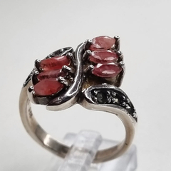 ANILLO PLATA Y RAIZ DE RUBI TAILANDIA COD 1308 en internet