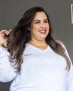 Camiseta alongada Vestleg Feminina PLUS SIZE Branca Manga Longa na internet