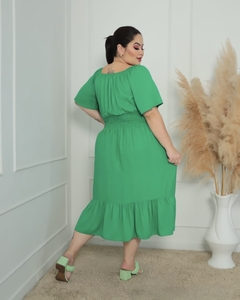 Vestido Midi cintura Lastex Verde Bandeira PLUS SIZE - Loja Tá na Click