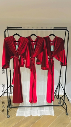 Kimono Largo De Terciopelo Velvet Corderoy Invierno 2024 Abrigado! Color Guinda Ideal para el Invierno